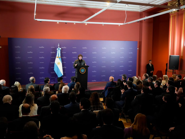 Milei reunido con legisladores de LLA
