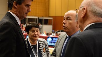 macri convocara a empresarios y a gremios para un acuerdo social amplio macri convocara a empresarios y a gremios para un acuerdo social amplio