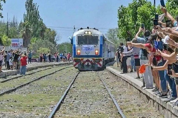 Luego de 30 años Mendoza y la Ciudad de Buenos Aires volvieron a estar conectadas por tren el mes pasado.