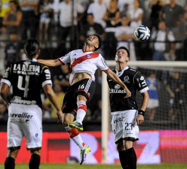 River se durmió y All Boys en una ráfaga se llevó un partido vibrante