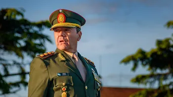 el ministro de defensa, en el dia del veterano de malvinas: cada dia falta menos para volver el ministro de defensa, en el dia del veterano de malvinas: cada dia falta menos para volver