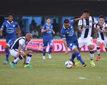 El equipo cordobés se hizo fuerte y la Crema no levanta cabeza