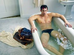 michael phelps, el nuevo fetiche de louis vuitton michael phelps, el nuevo fetiche de louis vuitton