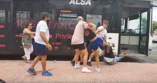 Violento ataque al conductor de un colectivo en España