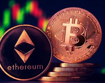 Bitcoin y Ethereum caen ante el temor de un nuevo lunes negro en los mercados globales