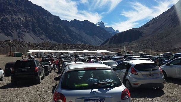 Miles de argentinos llegaron a Chile para hacer compras y pasear