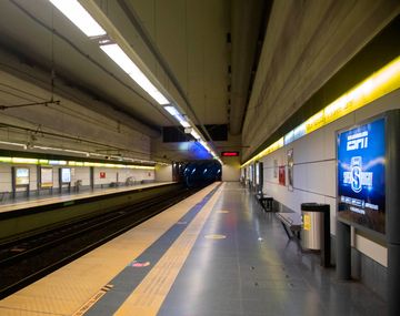 Reabren estaciones de subte con motivo de la apertura de bancos. Foto: GCBA