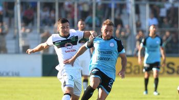 El Santo golpeó en el segundo tiempo y liquidó el pleito El Santo golpeó en el segundo tiempo y liquidó el pleito