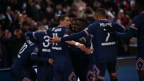 Goles y asistencias de Messi y Mbappé en PSG 3-1 Saint Etienne