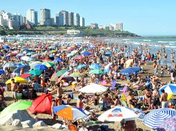 hizo 38.2º en la feliz y fue el dia mas caluroso de todo 2013 hizo 38.2º en la feliz y fue el dia mas caluroso de todo 2013