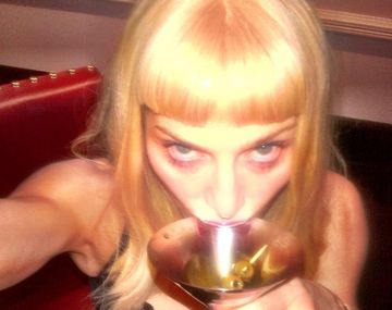 Madonna mostró las lolas en las redes sociales