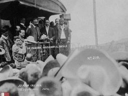 Francisco I. Madero, vestido de mecánico, se fuga de la cárcel de San Luis Potosí en 1910. Francisco I. Madero, vestido de mecánico, se fuga de la cárcel de San Luis Potosí en 1910.