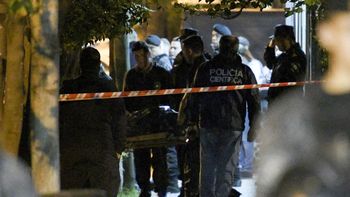 ingeniero budge: un policia mato a su ex pareja de tiro en la cabeza e intento suicidarse ingeniero budge: un policia mato a su ex pareja de tiro en la cabeza e intento suicidarse