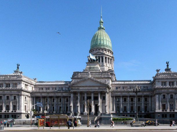La oposición le exige a Javier Milei que el acuerdo con Estados Unidos pase por el Congreso