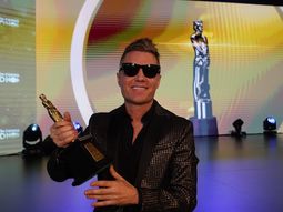 Santiago del Moro, ganador Martín Fierro de Oro FM. Foto: Marcelo Carroll. Santiago del Moro, ganador Martín Fierro de Oro FM. Foto: Marcelo Carroll.