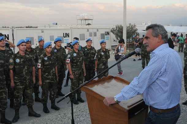 Rossi entregó medallas de la ONU a efectivos argentinos en Haití