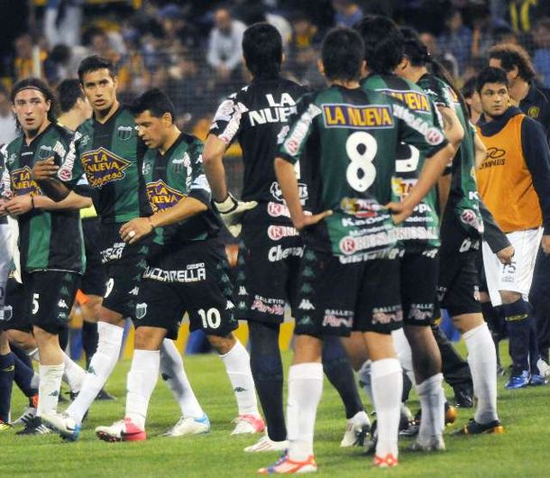 El Douglas Haig de Mostaza mandó al descenso a Chicago