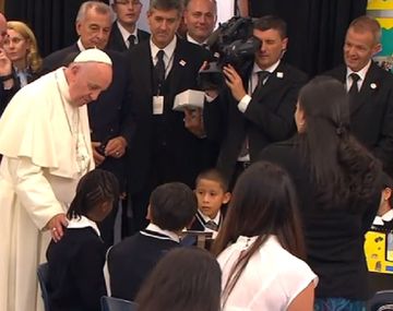El encuentro del Papa con un nene argentino en una escuela de Harlem