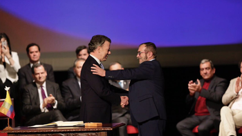 Colombia y las FARC firman acuerdo de paz Colombia y las FARC firman acuerdo de paz