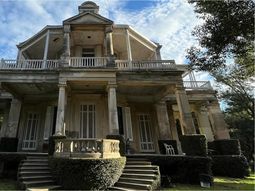 El Castillo Guerrero de Domselaar queda a menos de una hora y media del Obelisco El Castillo Guerrero de Domselaar queda a menos de una hora y media del Obelisco