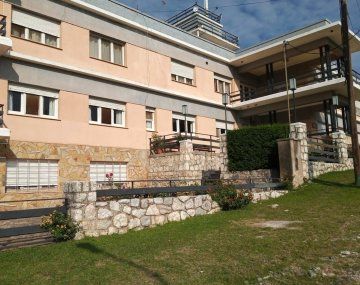 Una pareja sufrió discriminación en un hotel por ser gay