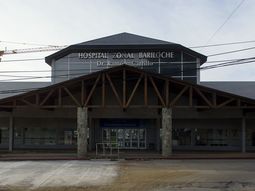 El paciente había ingresado el sábado por la tarde al Hospital Zonal Ramón Carrillo de Bariloche. El paciente había ingresado el sábado por la tarde al Hospital Zonal Ramón Carrillo de Bariloche.