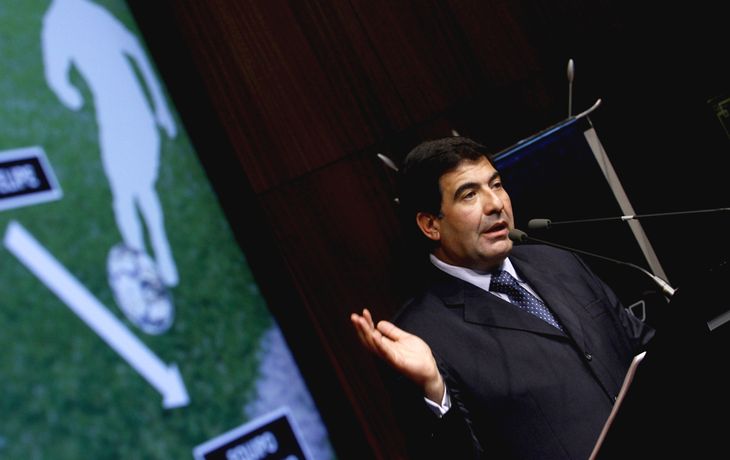 La AFIP suspendió a 146 representantes de futbolistas