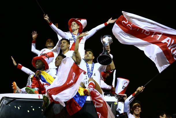 Mirá la emocionante película de #RiverCampeón