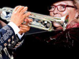 Quieren que los mariachis de la fiesta clandestina de Carrió declaren en la causa