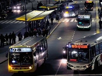 La CNRT sancionó a empresas de colectivos en $18 millones por lockout en el AMBA