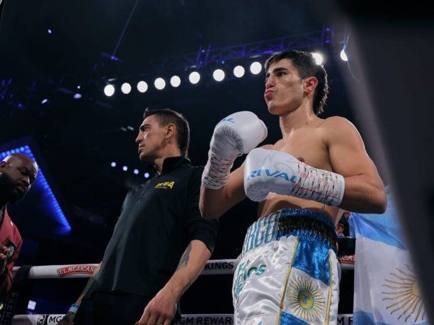 Mirco Cuello va por un título mundial de boxeo: hora y dónde ver la pelea frente a Sergio Ríos