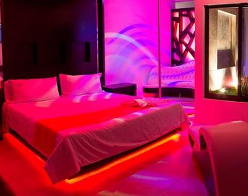 La insólita promoción de un albergue transitorio para padres de abanderados