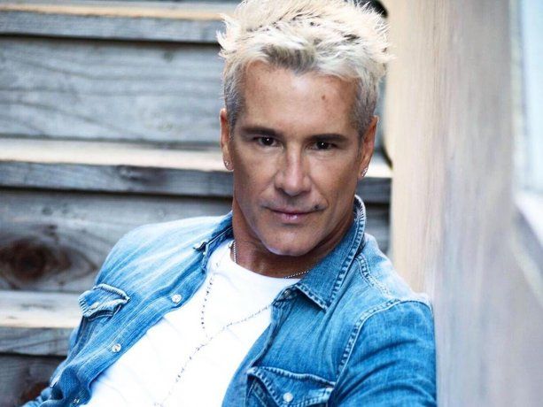 El actor Fernando Carrillo duda sobre la vacuna contra el coronavirus