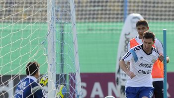 a 18 dias del debut con bosnia, sabella probo al equipo titular: maxi rodriguez por di maria a 18 dias del debut con bosnia, sabella probo al equipo titular: maxi rodriguez por di maria