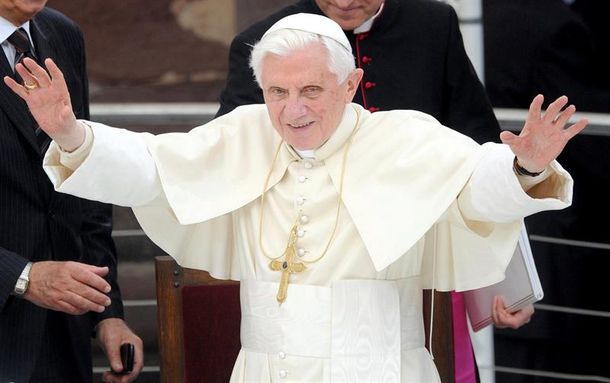 El Papa visitó y perdonó a su ex mayordomo preso