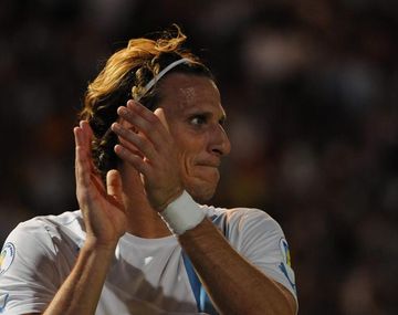 Diego Forlán expresó que la goleada argentina duele