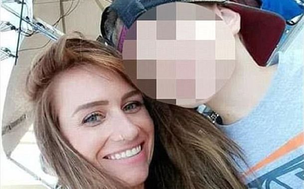 Detuvieron a una profesora por tener sexo con un alumno