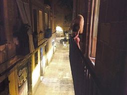 militta bora calento con una foto hot en barcelona: buscando pokemones militta bora calento con una foto hot en barcelona: buscando pokemones