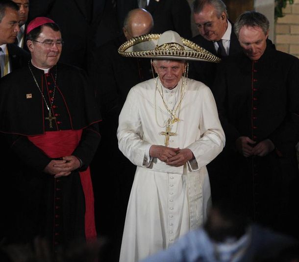 Benedicto XVI mariachi (Foto: Efe)
