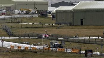 Base militar de Mount Pleasant en Islas Malvinas Base militar de Mount Pleasant en Islas Malvinas