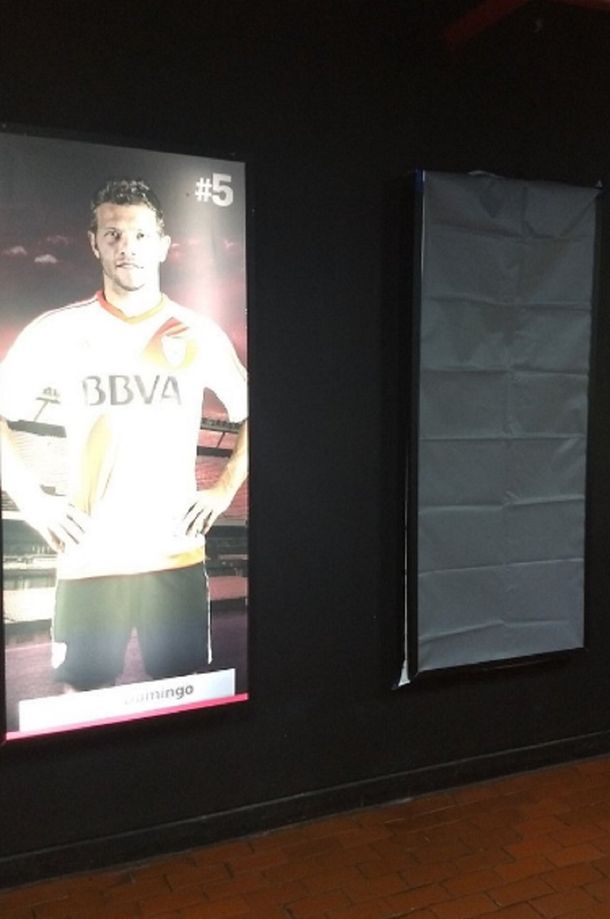 River se olvidó de Alario: mirá cómo quedó su afiche en el Monumental