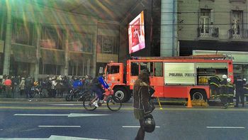 evacuaron el shopping alto palermo por un incendio evacuaron el shopping alto palermo por un incendio