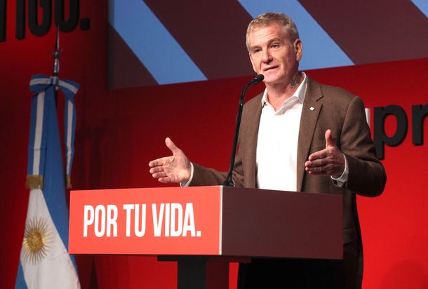 De Narváez: Están tratando de joder al ministro Granados