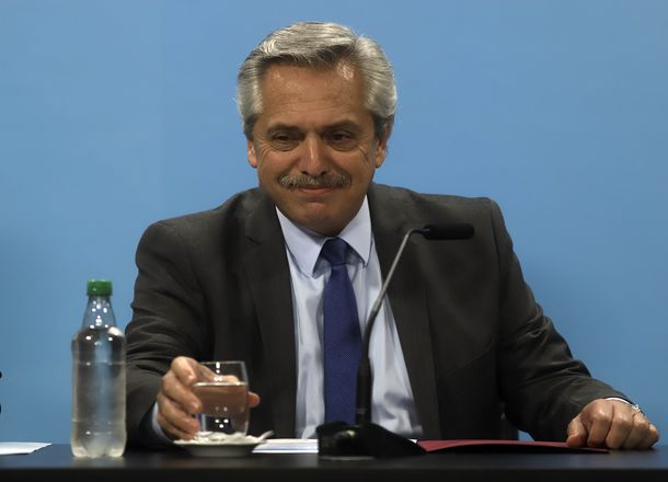 La gesti&oacute;n de Alberto Fern&aacute;ndez sostiene aceptables &iacute;ndices de aprobaci&oacute;n