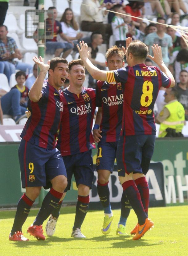 Humillante: el líder Barcelona aplastó al Córdoba y sigue en la cima