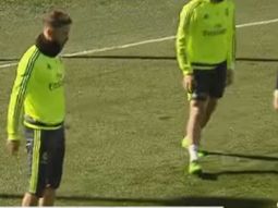 sergio ramos exploto con sus companeros del real madrid en una practica sergio ramos exploto con sus companeros del real madrid en una practica