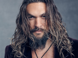 La película protagonizada por Jason Momoa y dos importantes actores