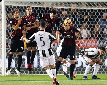 Milan venció a Juventus y es campeón de la Supercopa de Italia