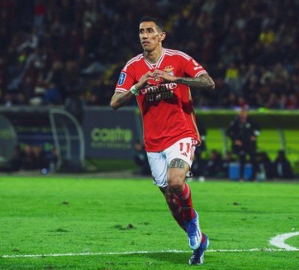 El golazo de Ángel Di María para el 1-0 de Benfica ante Arouca