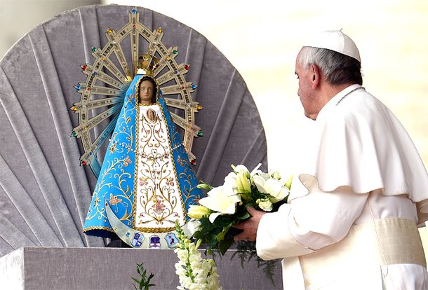La arenga de Francisco: ¡Un aplauso a la Virgen de Luján, más fuerte, no los escucho!